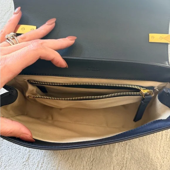 Chloé C crocodile-effect shoulder bag in Navy - Picture 3 of 7